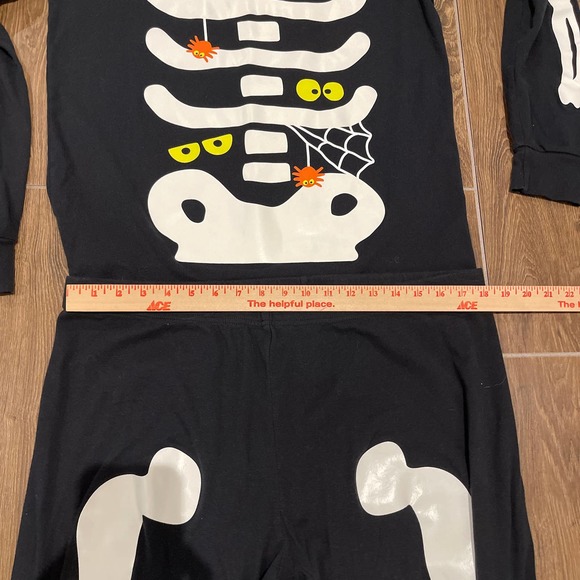 Carter’s Pijamas set Adults Sz XL pre-owned - Picture 4 of 8